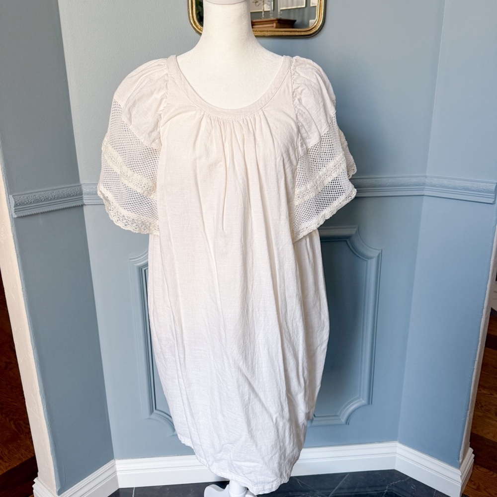 Cream dress with crochet lace sleeves